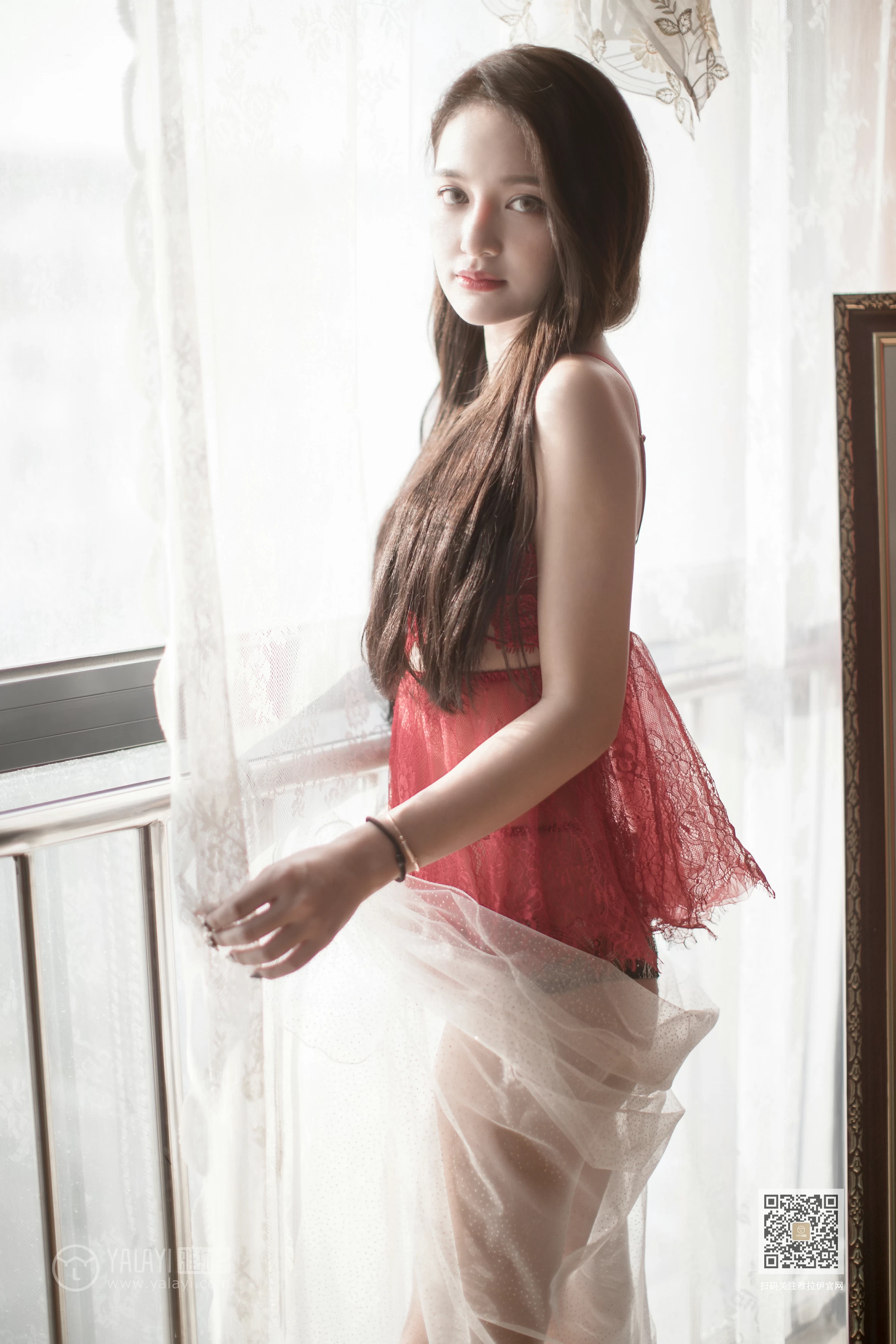 [YALAYI雅拉伊]Vol.458 锦秀奇缘 刘子炀 红色透视情趣内衣性感私房写真集第6张