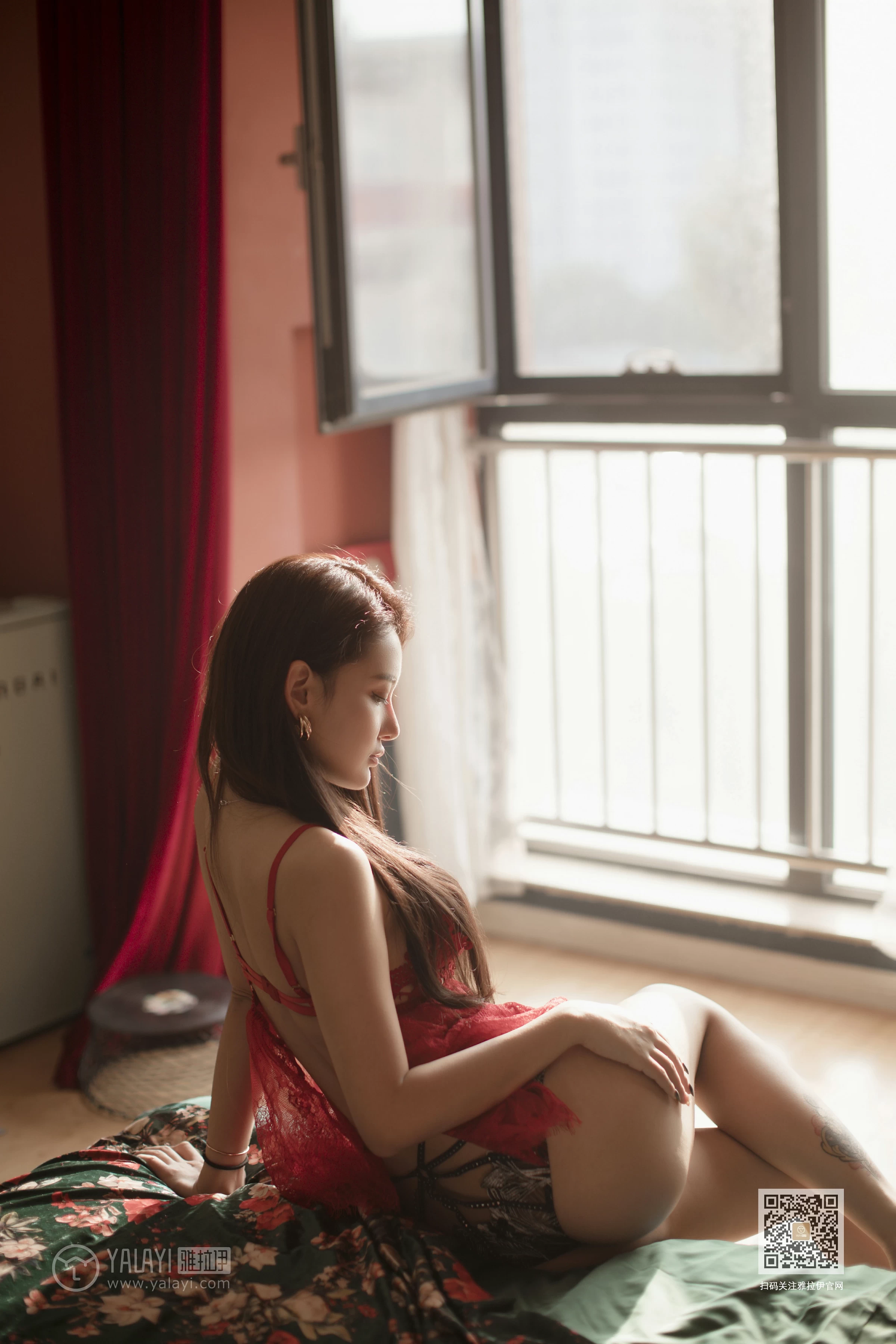 [YALAYI雅拉伊]Vol.458 锦秀奇缘 刘子炀 红色透视情趣内衣性感私房写真集第12张