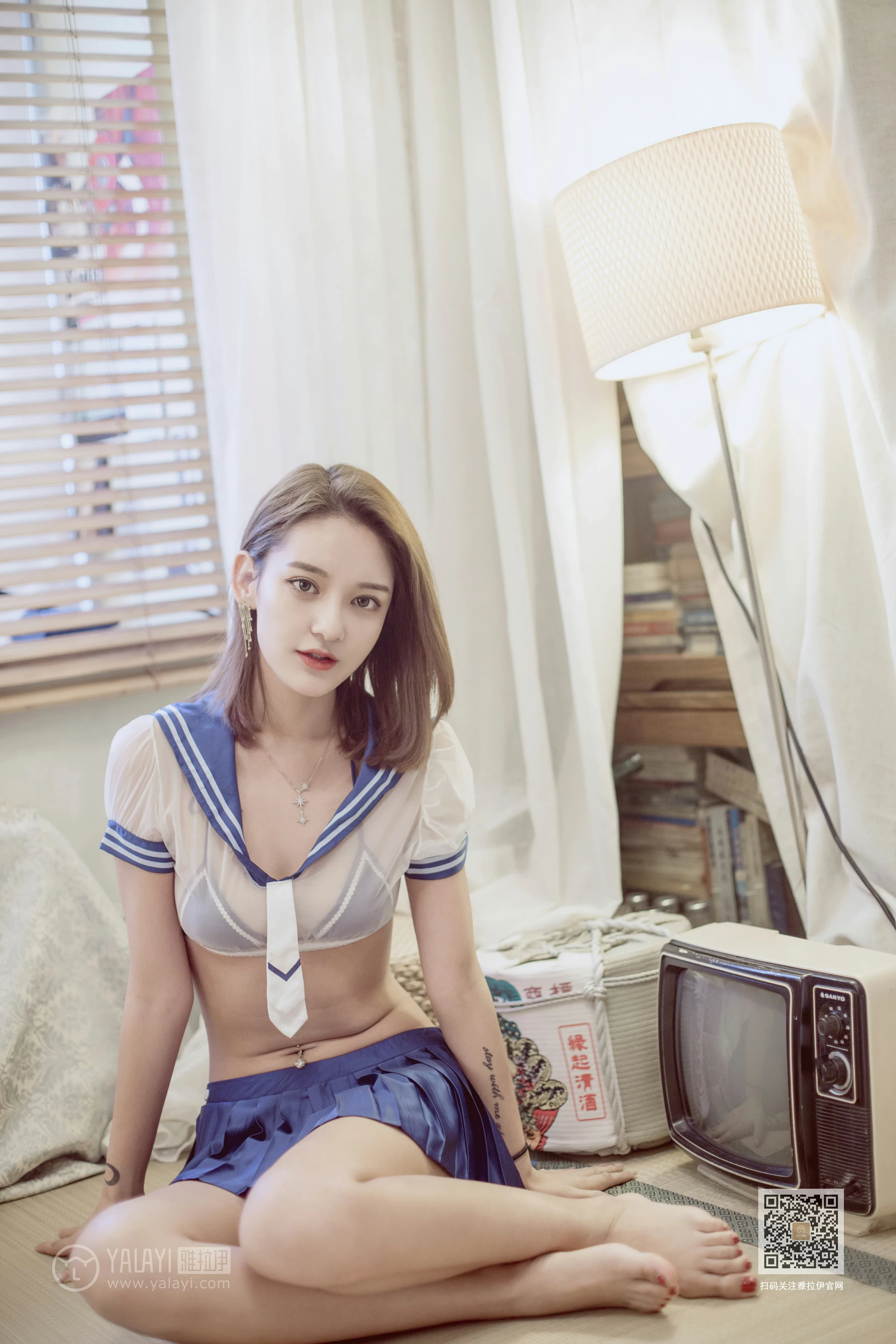 [YALAYI雅拉伊]Vol.538 回到那年 刘子炀 透视情趣高中女生制服加蓝色内衣性感私房写真集第7张