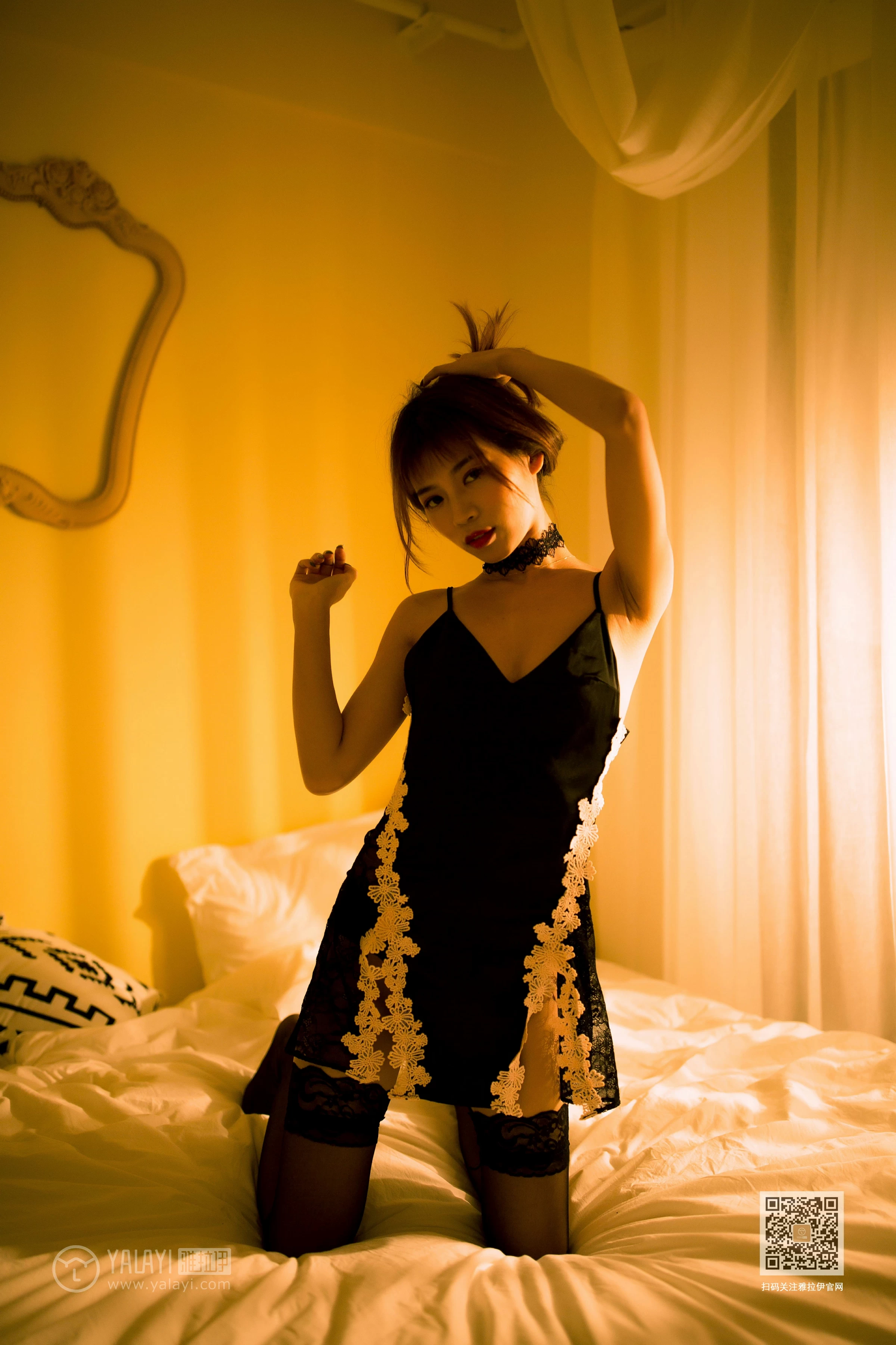 [YALAYI雅拉伊]Vol.542 蕾丝兔女郎 丽雅 黑色透视情趣内衣加黑丝美腿性感私房写真集第25张