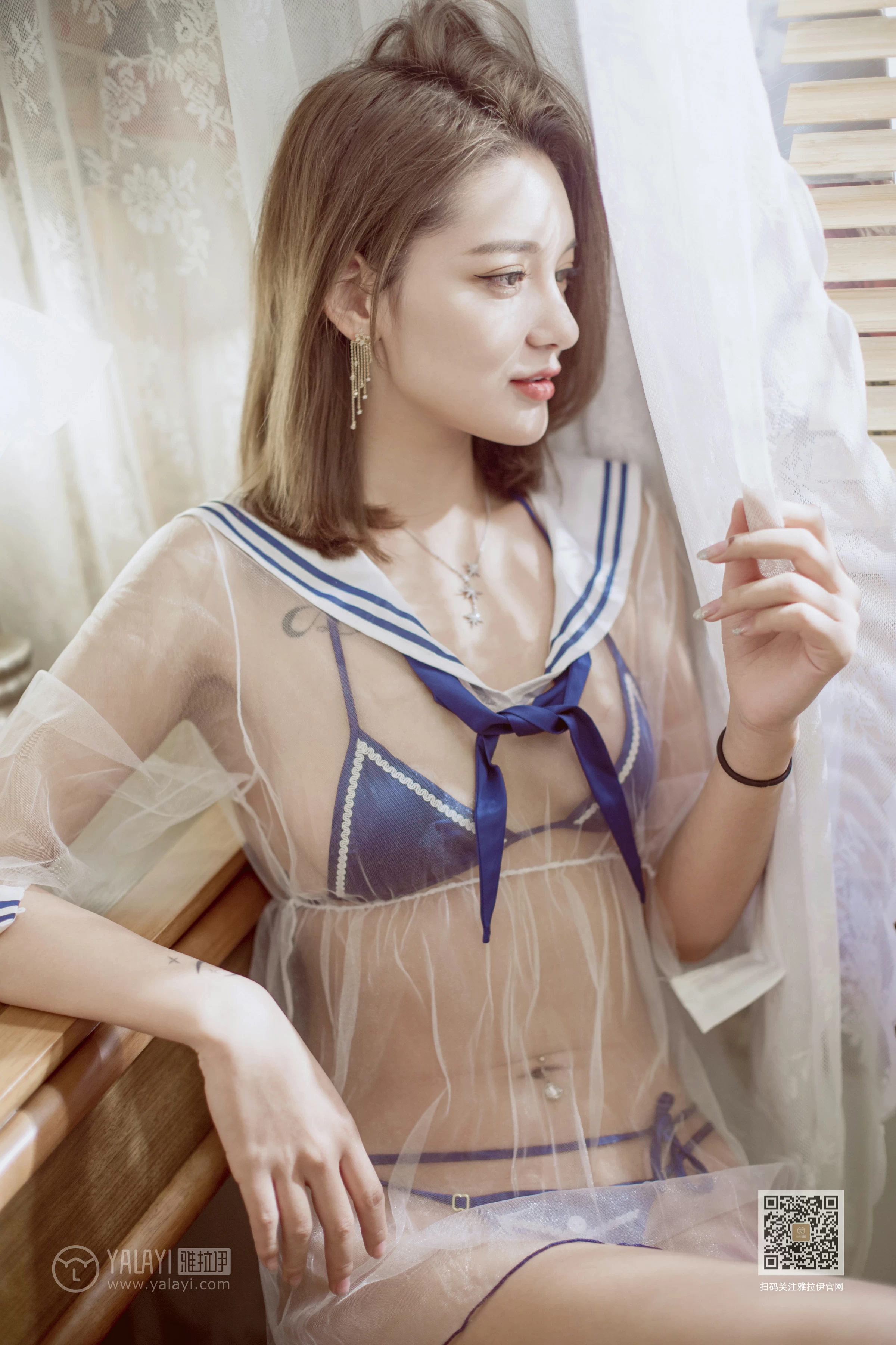 [YALAYI雅拉伊]Vol.545 情趣水手服 刘子炀 透视情趣制服内衣性感私房写真集第3张