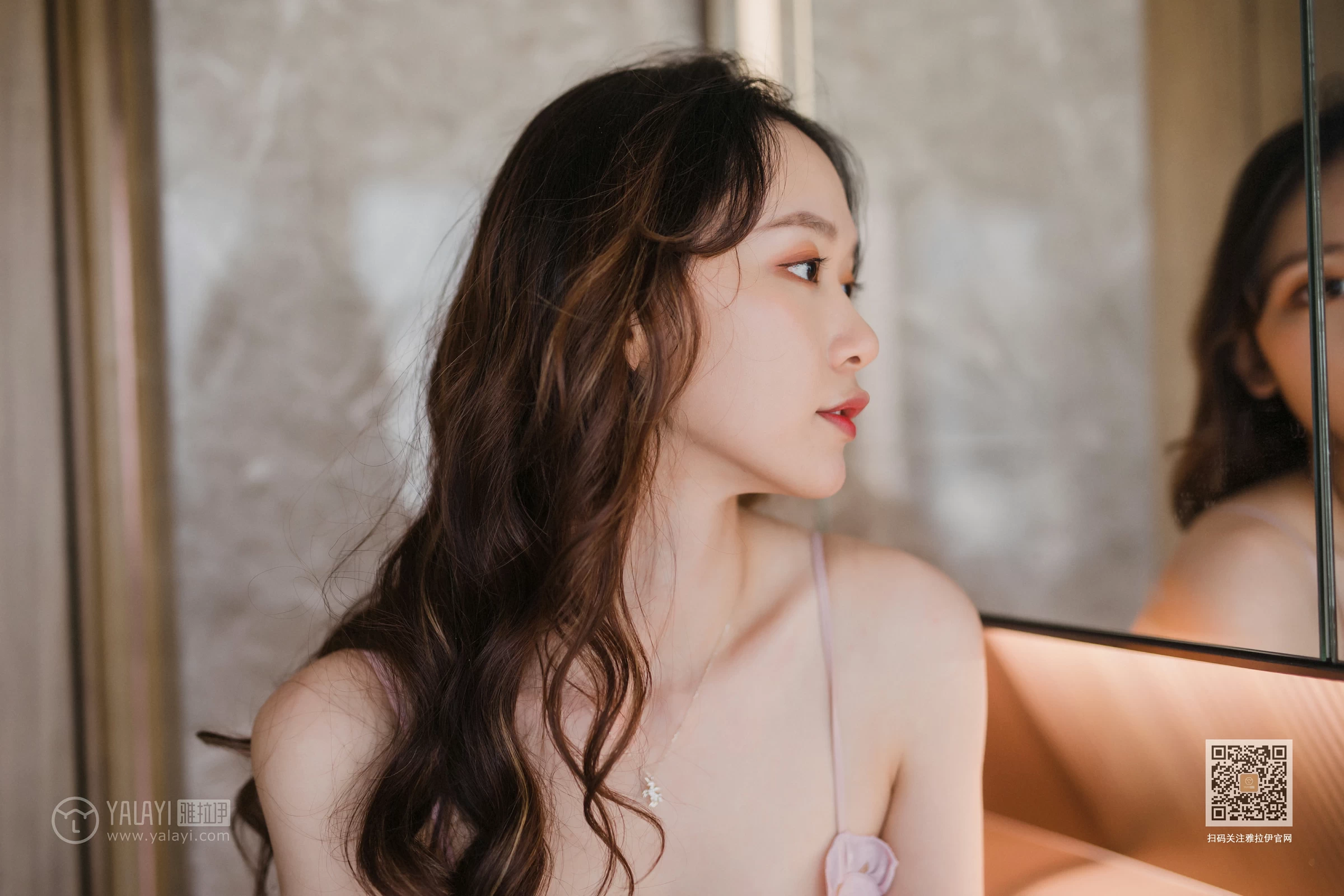 [YALAYI雅拉伊]Vol.549 粉红的午后 晓琳 粉色性感内衣居家私房写真集第13张