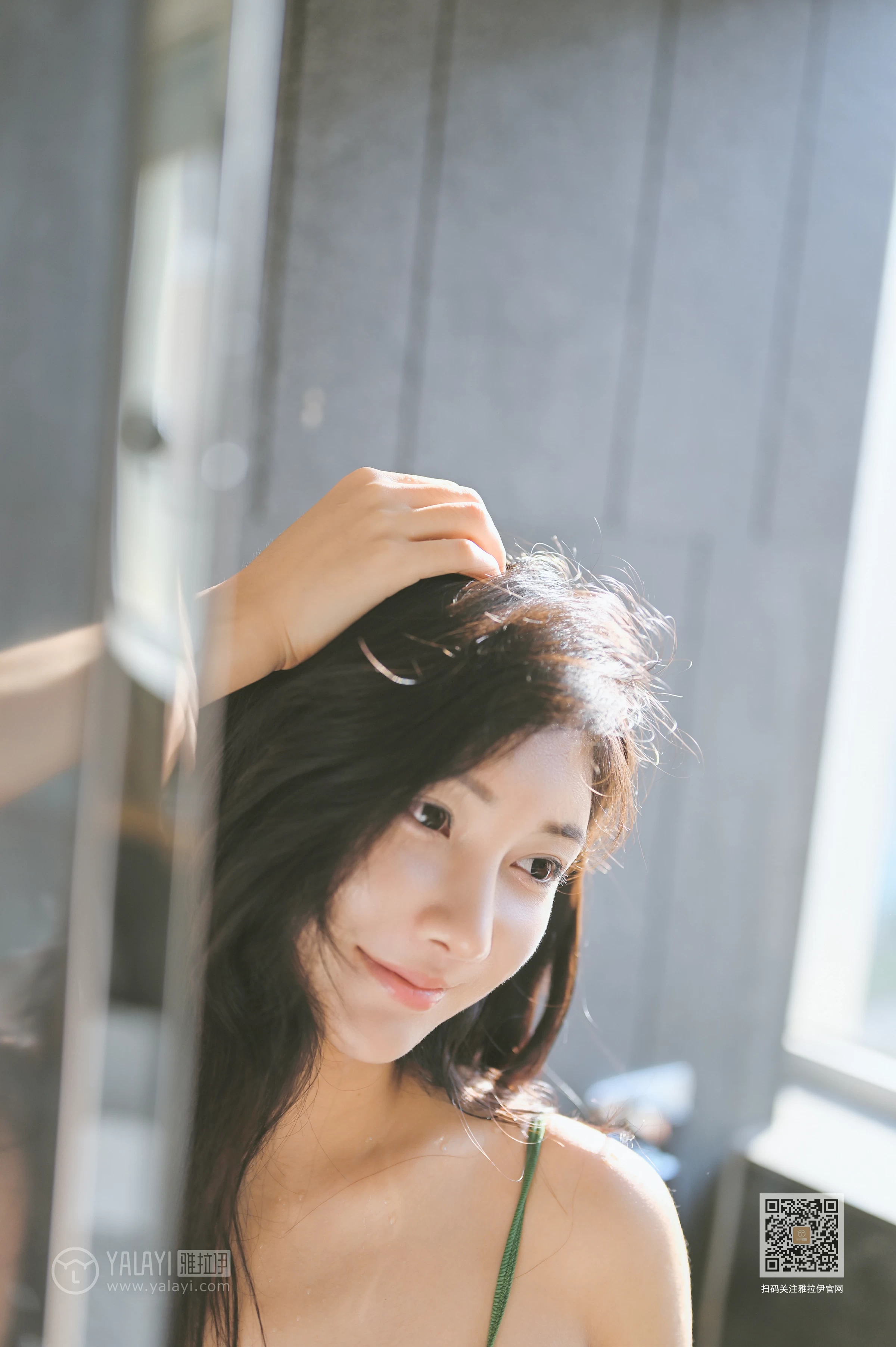 [YALAYI雅拉伊]Vol.597 春意 韩熙 绿色连体比基尼泳装性感私房写真集第11张