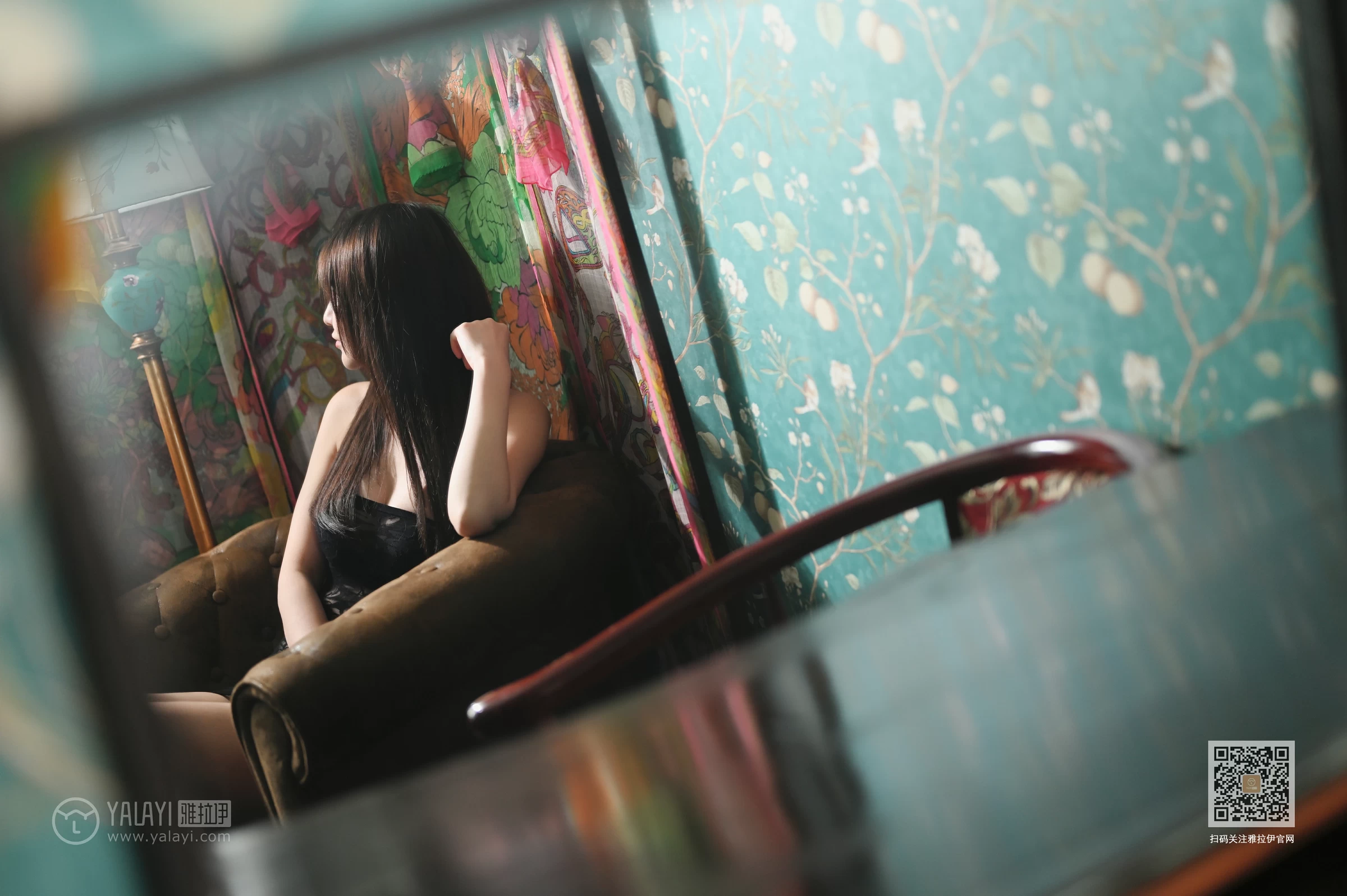 [YALAYI雅拉伊]NO.608 《怪你过份撩人》 斯雯 黑色紧身透视抹胸裙性感私房写真集第15张
