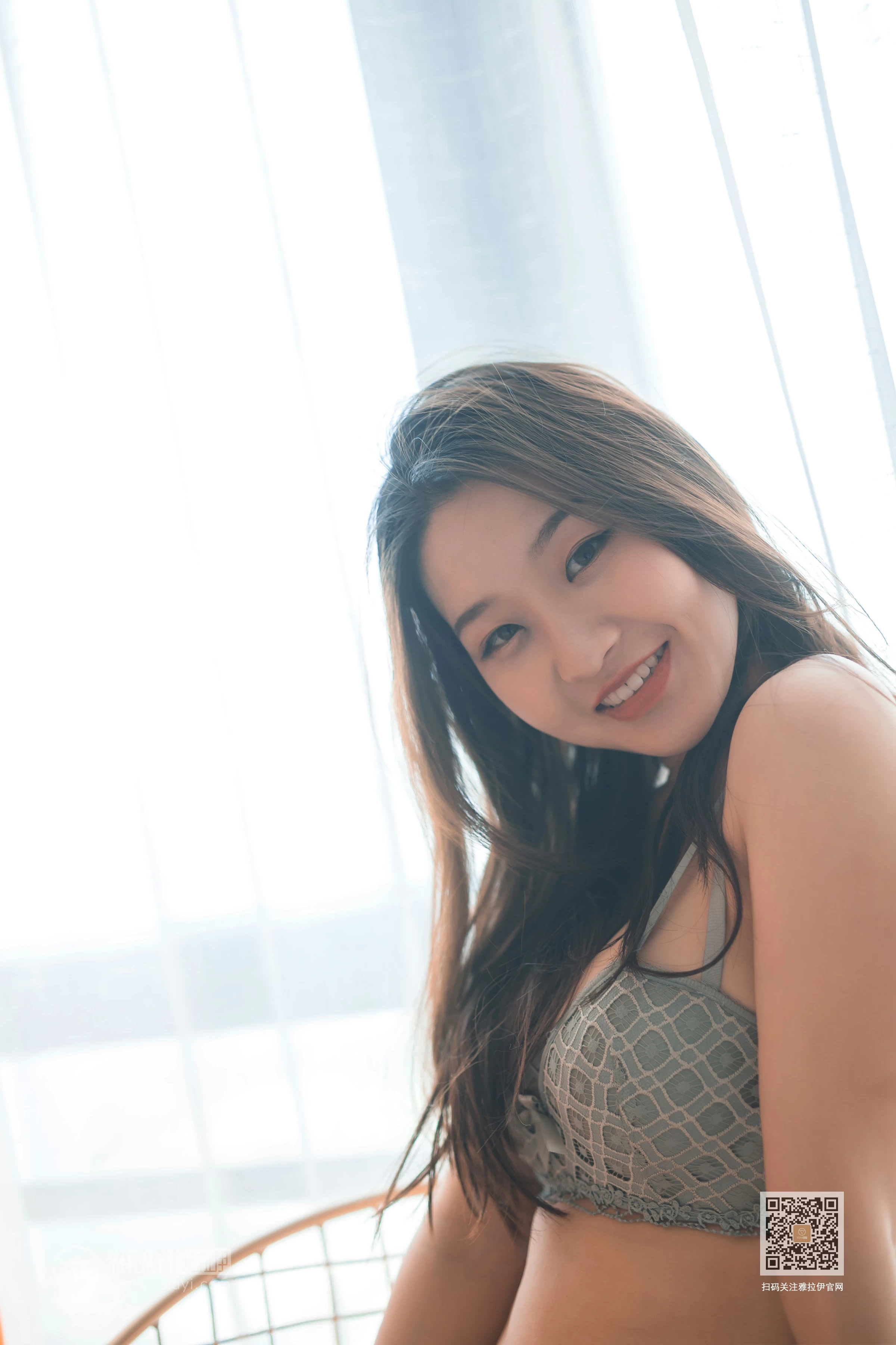 [YALAYI雅拉伊]NO.617 《热恋期》 明月 淡蓝色蕾丝内衣性感私房写真集第13张