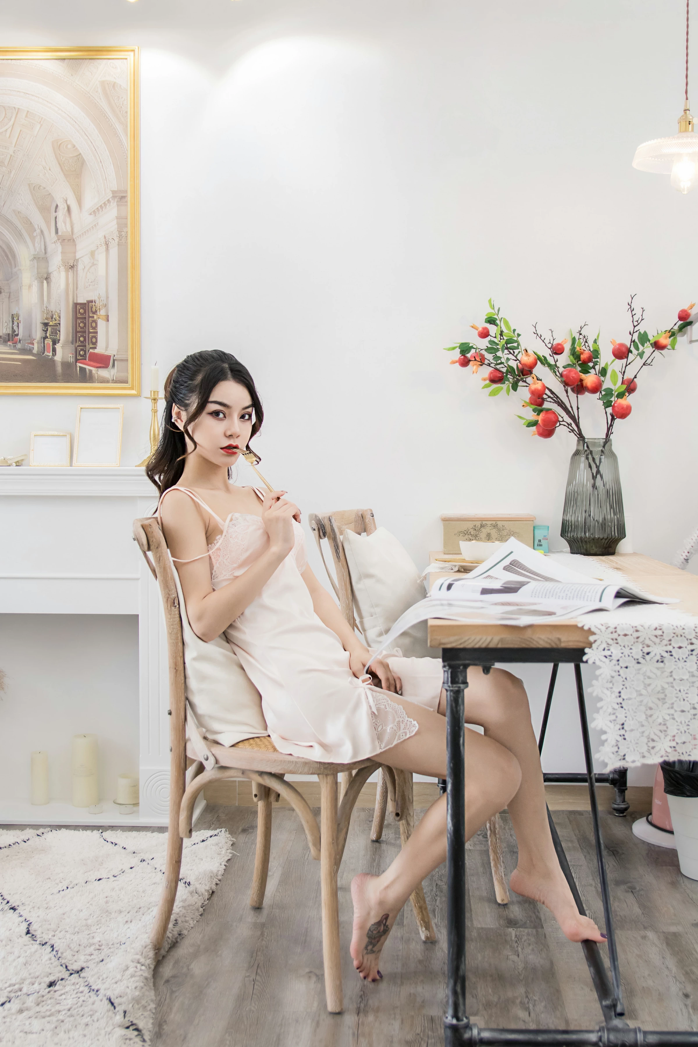 [YALAYI雅拉伊]NO.622 《甜美睡衣》 蓉蓉 粉色吊带睡衣加蕾丝内衣性感私房写真集第7张