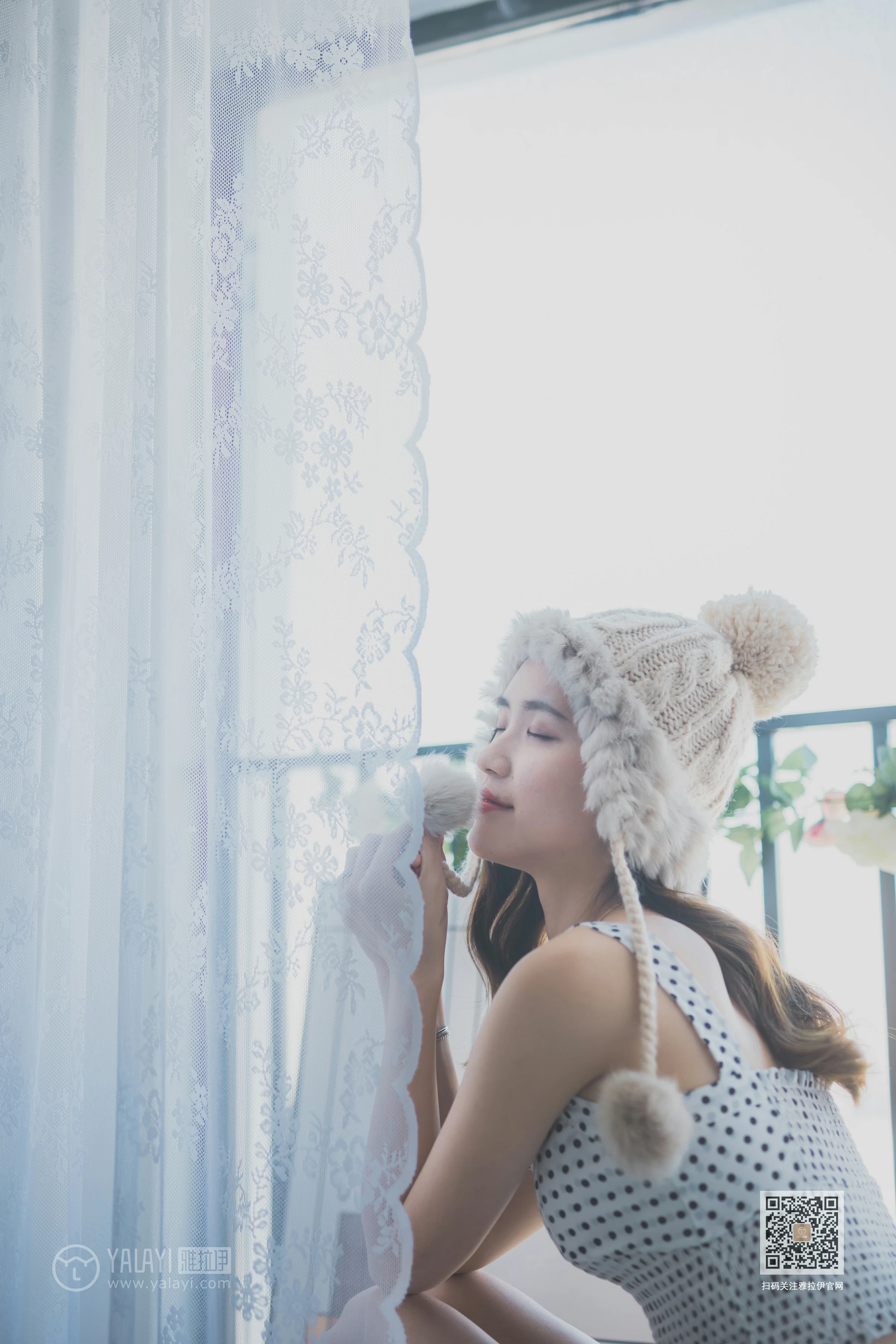 [YALAYI雅拉伊]NO.632 《淘气女友》 尹梦 白色小背心加斑点短裙清纯可爱私房写真集第2张