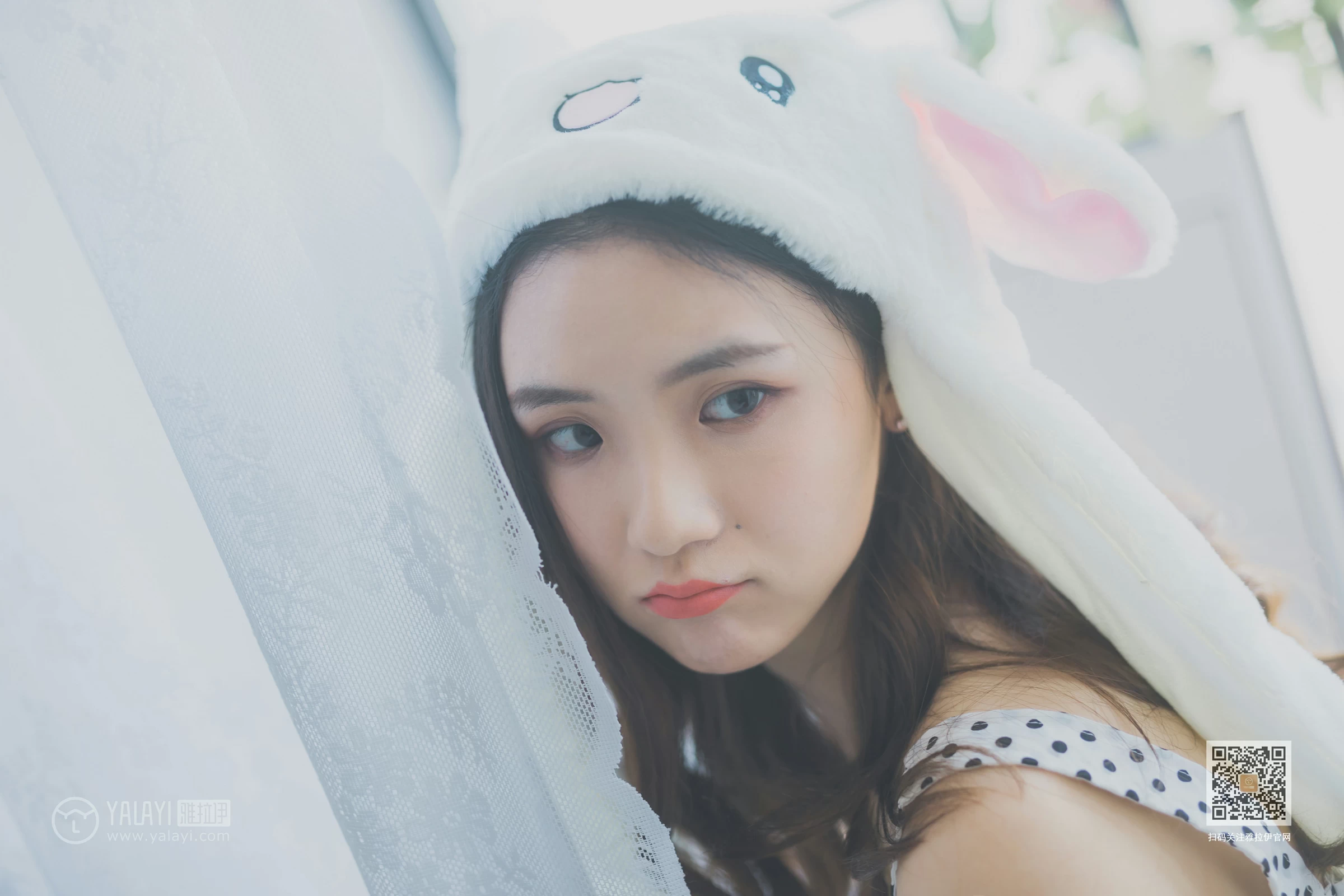 [YALAYI雅拉伊]NO.632 《淘气女友》 尹梦 白色小背心加斑点短裙清纯可爱私房写真集第6张