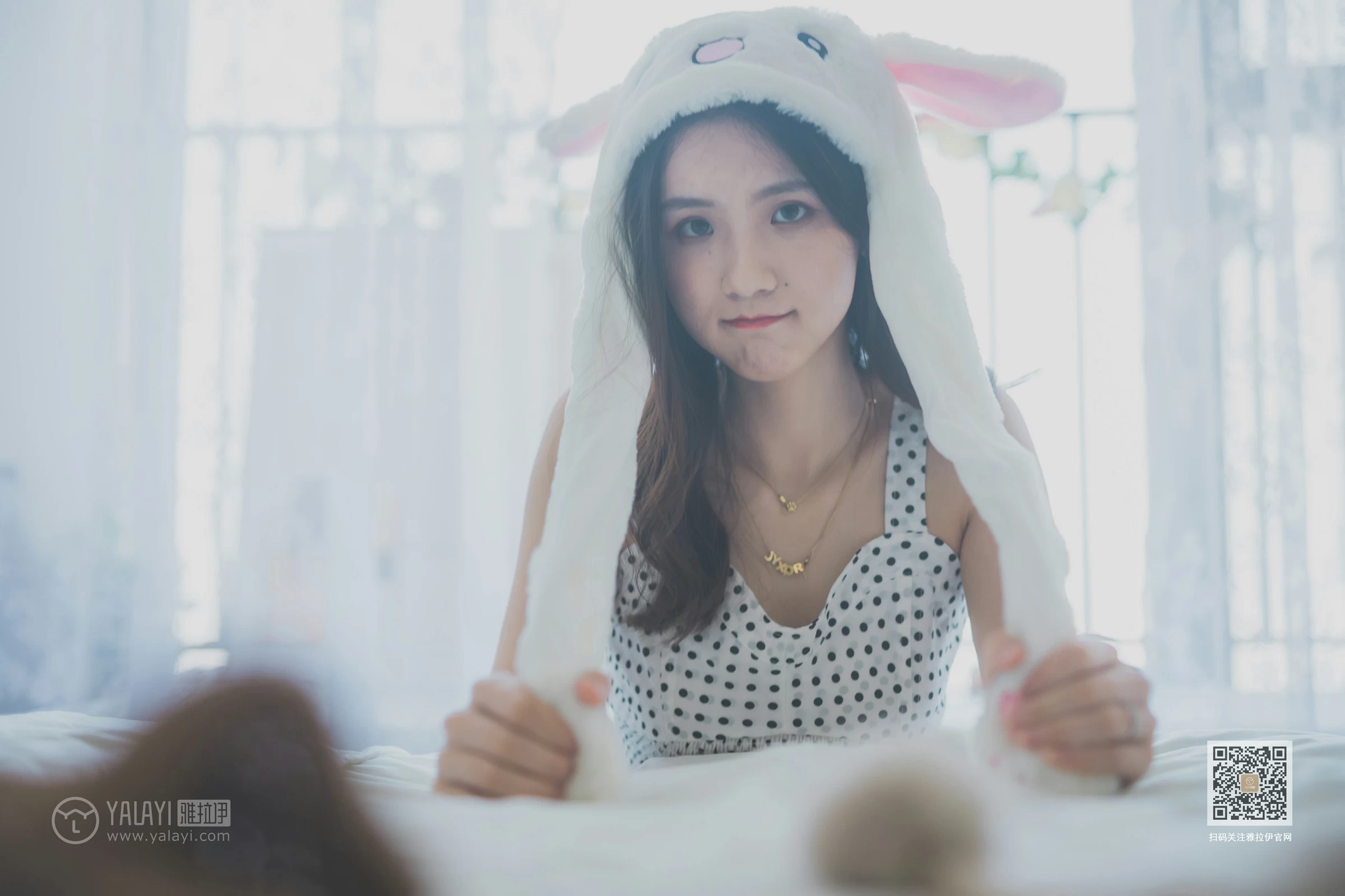 [YALAYI雅拉伊]NO.632 《淘气女友》 尹梦 白色小背心加斑点短裙清纯可爱私房写真集第12张