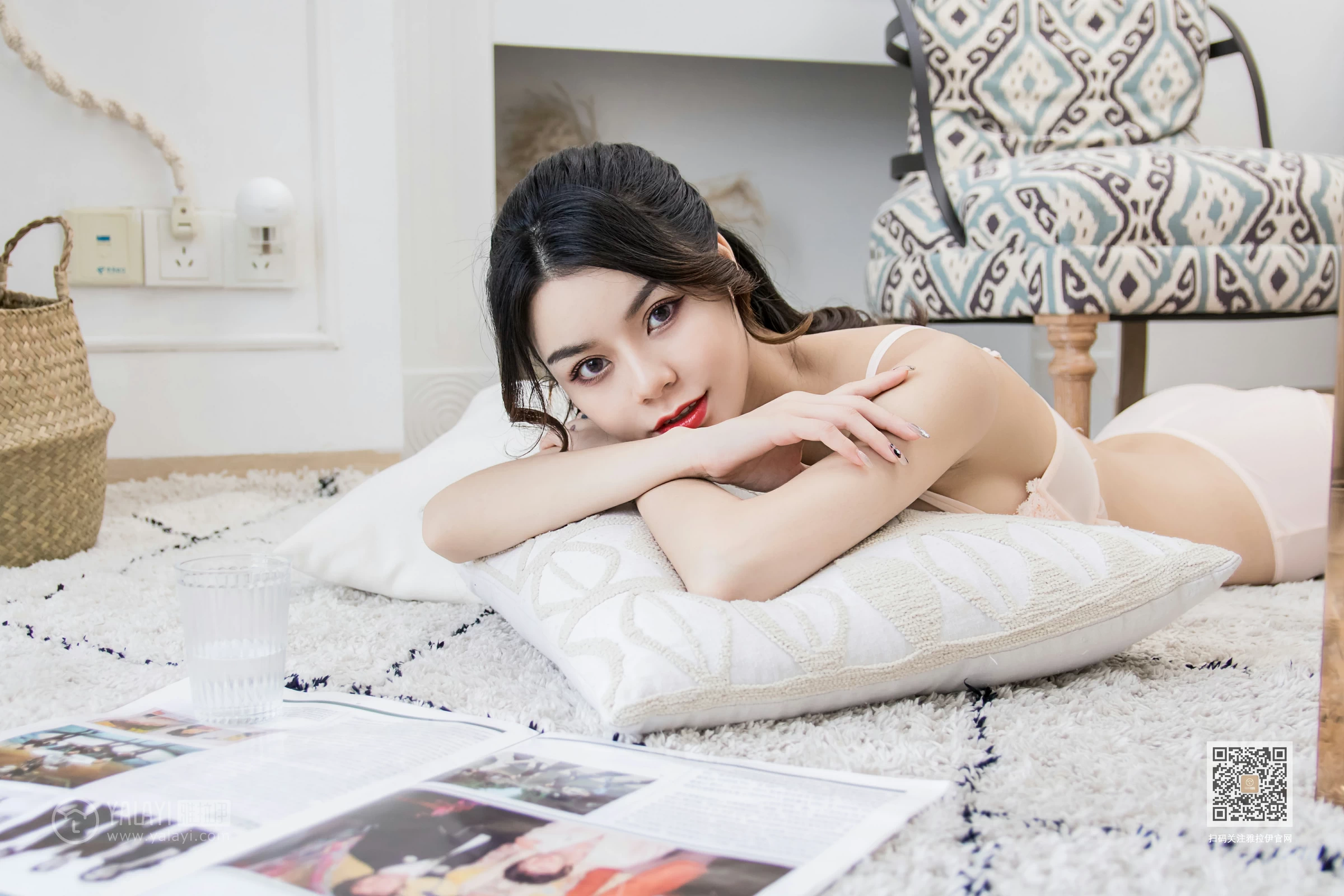 [YALAYI雅拉伊]NO.634 《自由自在》 蓉蓉 粉色蕾丝内衣性感私房写真集第13张