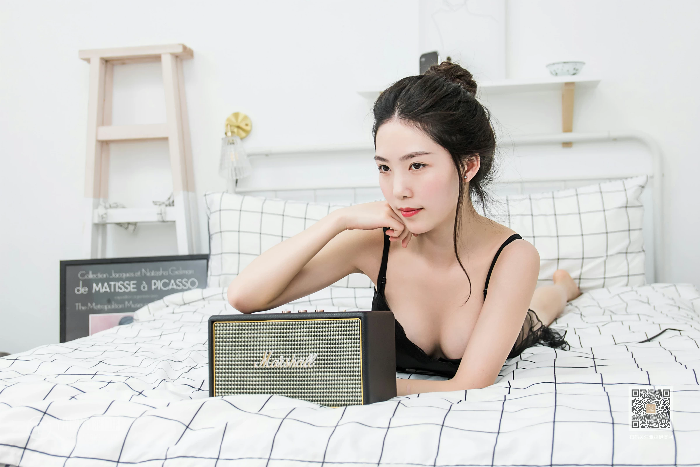 [YALAYI雅拉伊]NO.644 《春光旖旎》 宁馨儿 黑色透视情趣内衣性感私房写真集第6张