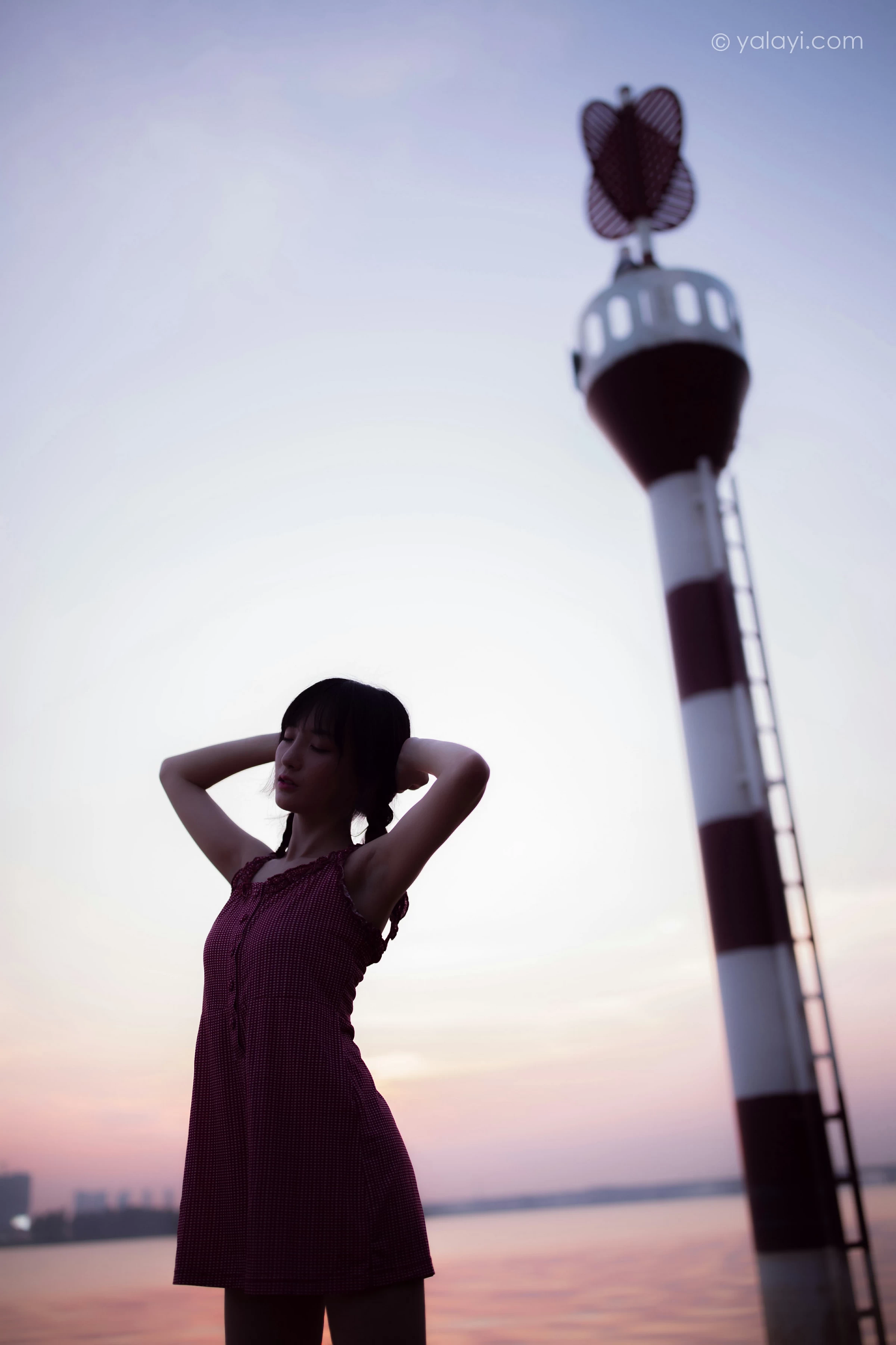 [YALAYI雅拉伊]NO.702 《暮色》 落落 粉色吊带连体短裤清纯私房写真集第12张