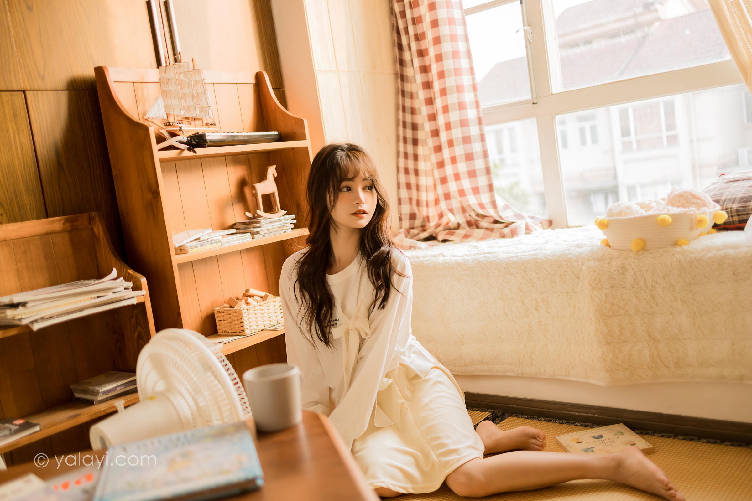 [YALAYI雅拉伊]2022.05.07 快乐加倍 小亭 白色礼服衬衫加短裙清纯写真集第5张