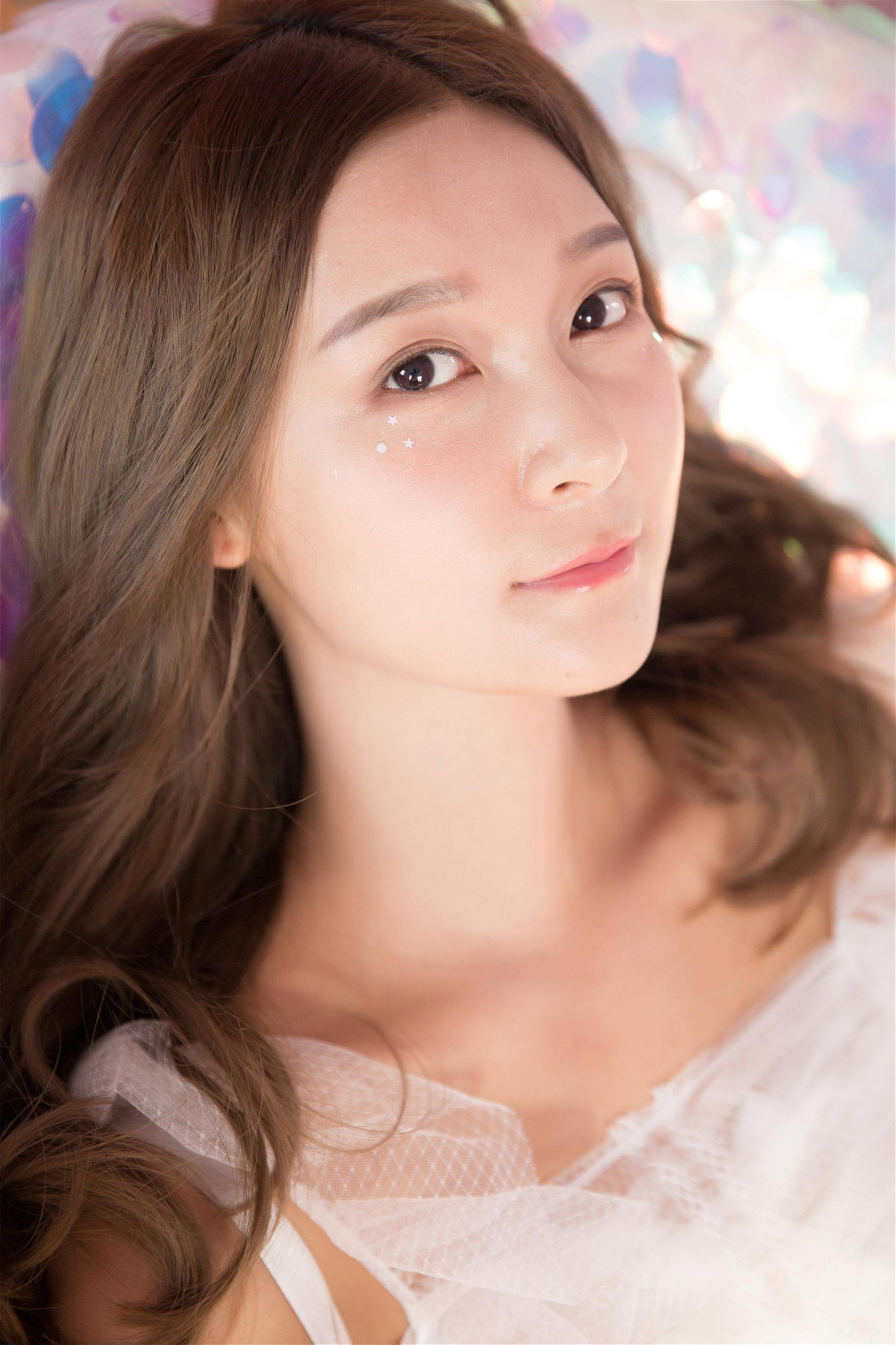 [YALAYI雅拉伊]2022.08.02 天上仙子 白色透视公主裙加白色塑身内衣性感私房写真集第8张