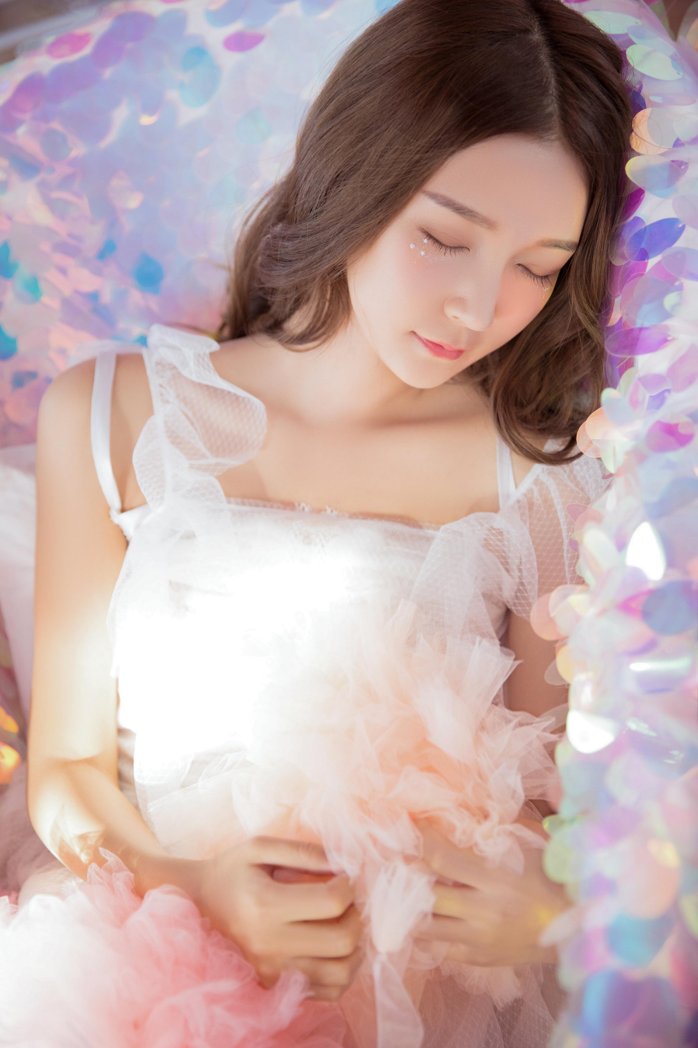 [YALAYI雅拉伊]2022.08.02 天上仙子 白色透视公主裙加白色塑身内衣性感私房写真集第10张