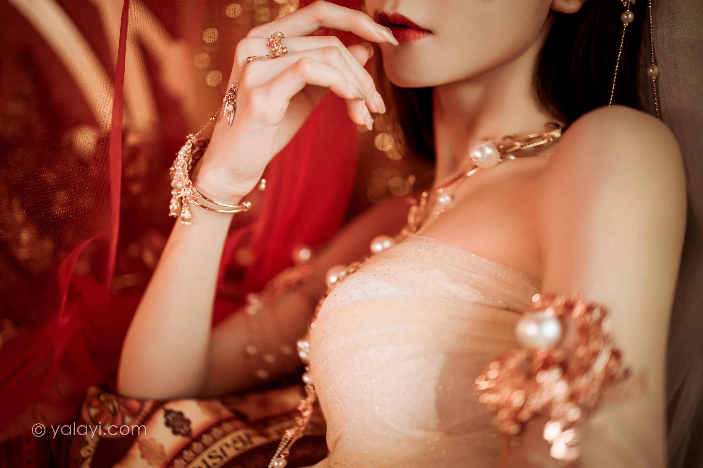 [YALAYI雅拉伊]2022.04.07 风铃公主 陈若冰 白色情趣舞裙加裹胸内衣性感私房写真集第7张