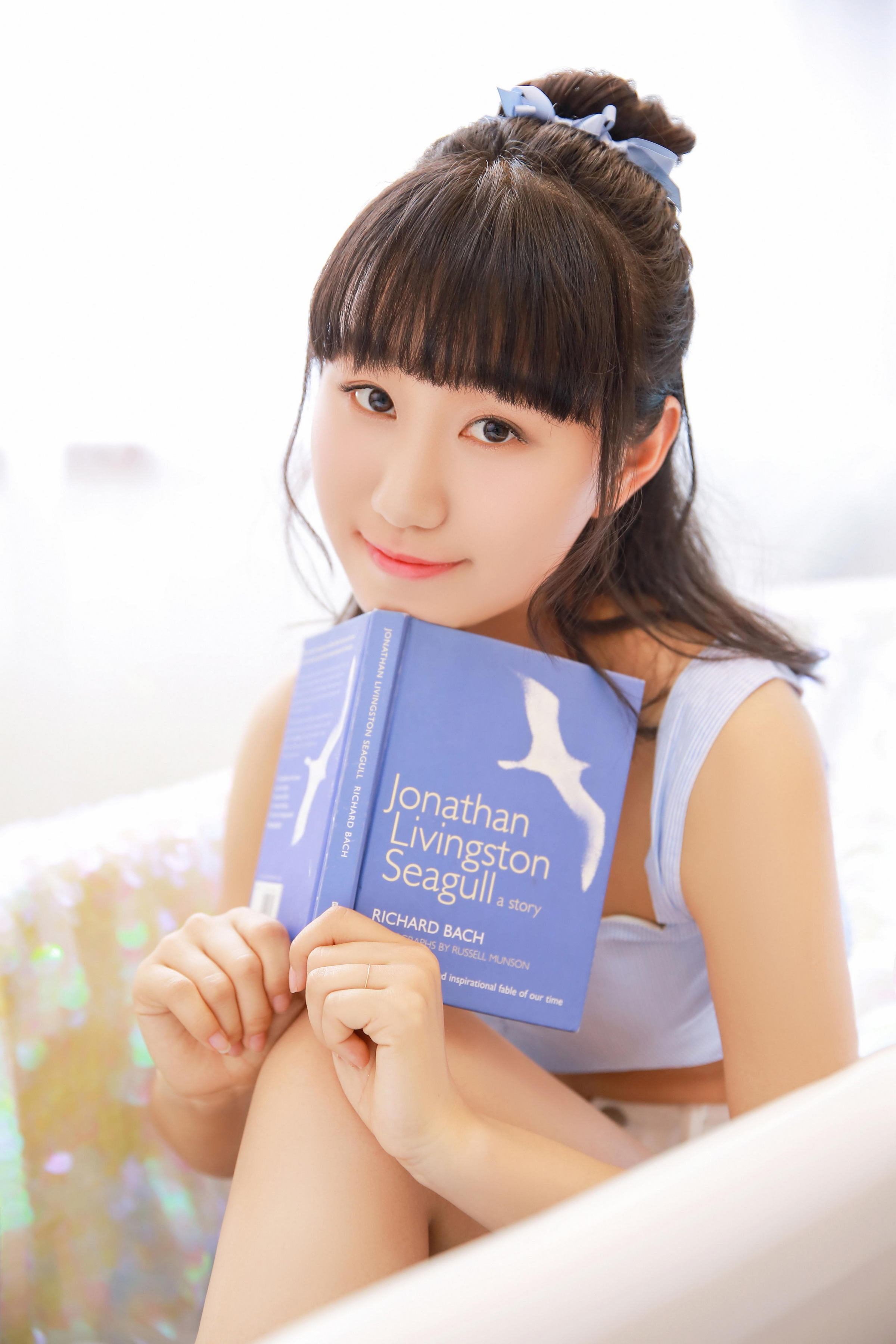 [YALAYI雅拉伊]2022.06.28 青春时光 阳光少女 白色短裤加小背心与粉色吊带蕾丝舞蹈裙清纯写真集第1张