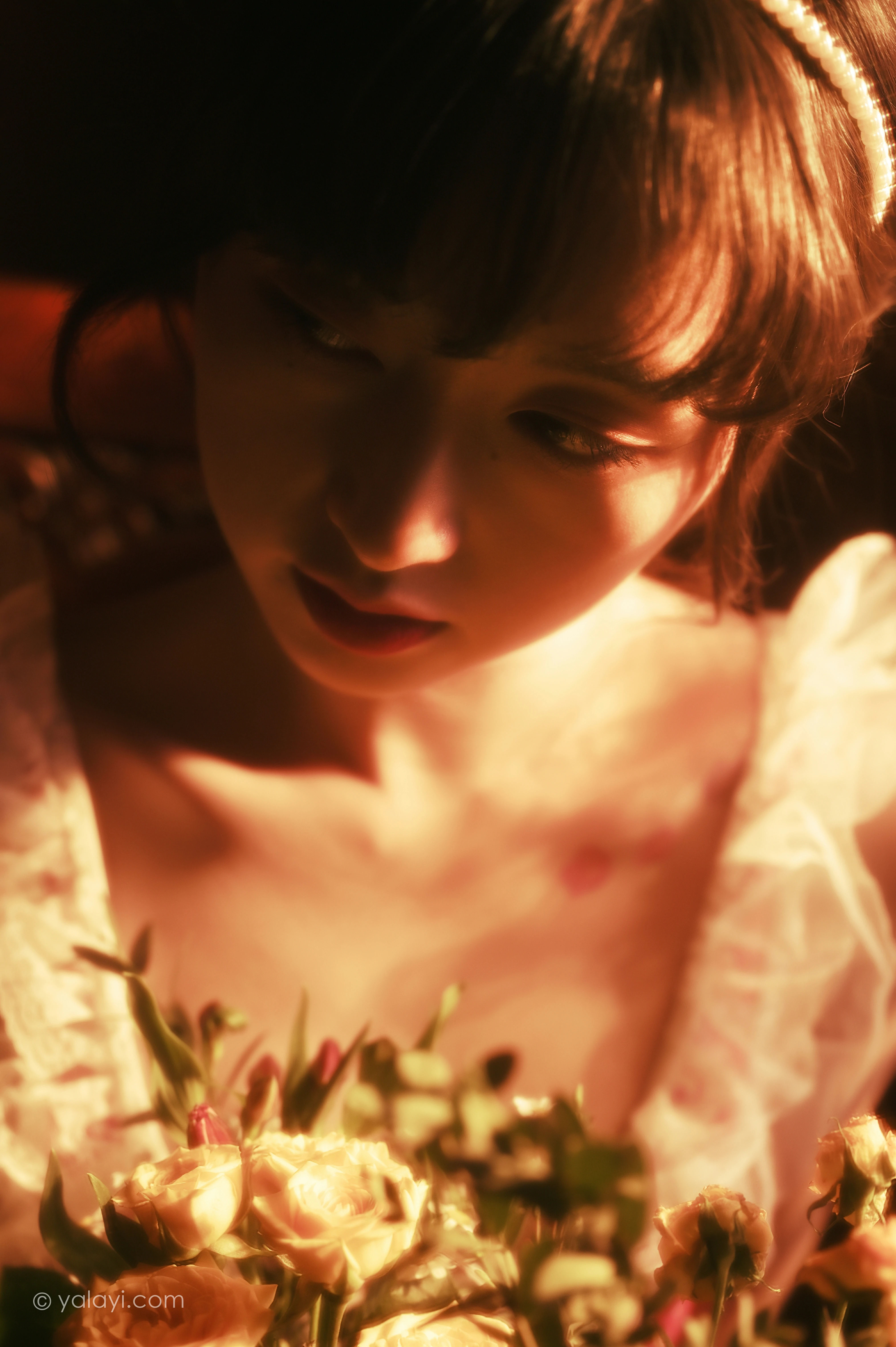 [YALAYI雅拉伊]NO.787 红颜旧梦 京京 红色紧身连体内衣性感私房写真集第5张