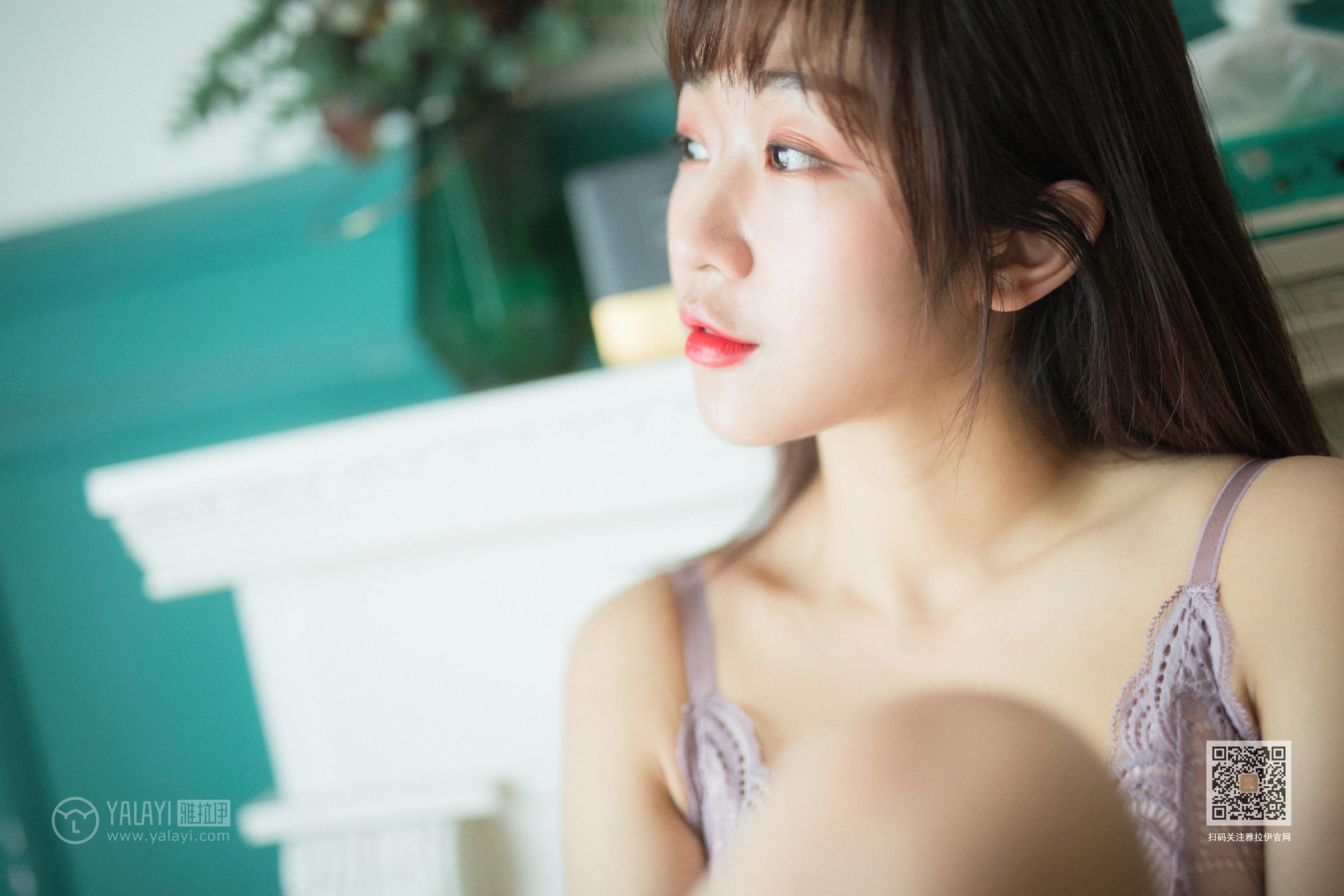 [YALAYI雅拉伊]2022.07.05 给我一个吻 小颖 粉色蕾丝内衣居家性感私房写真集第2张