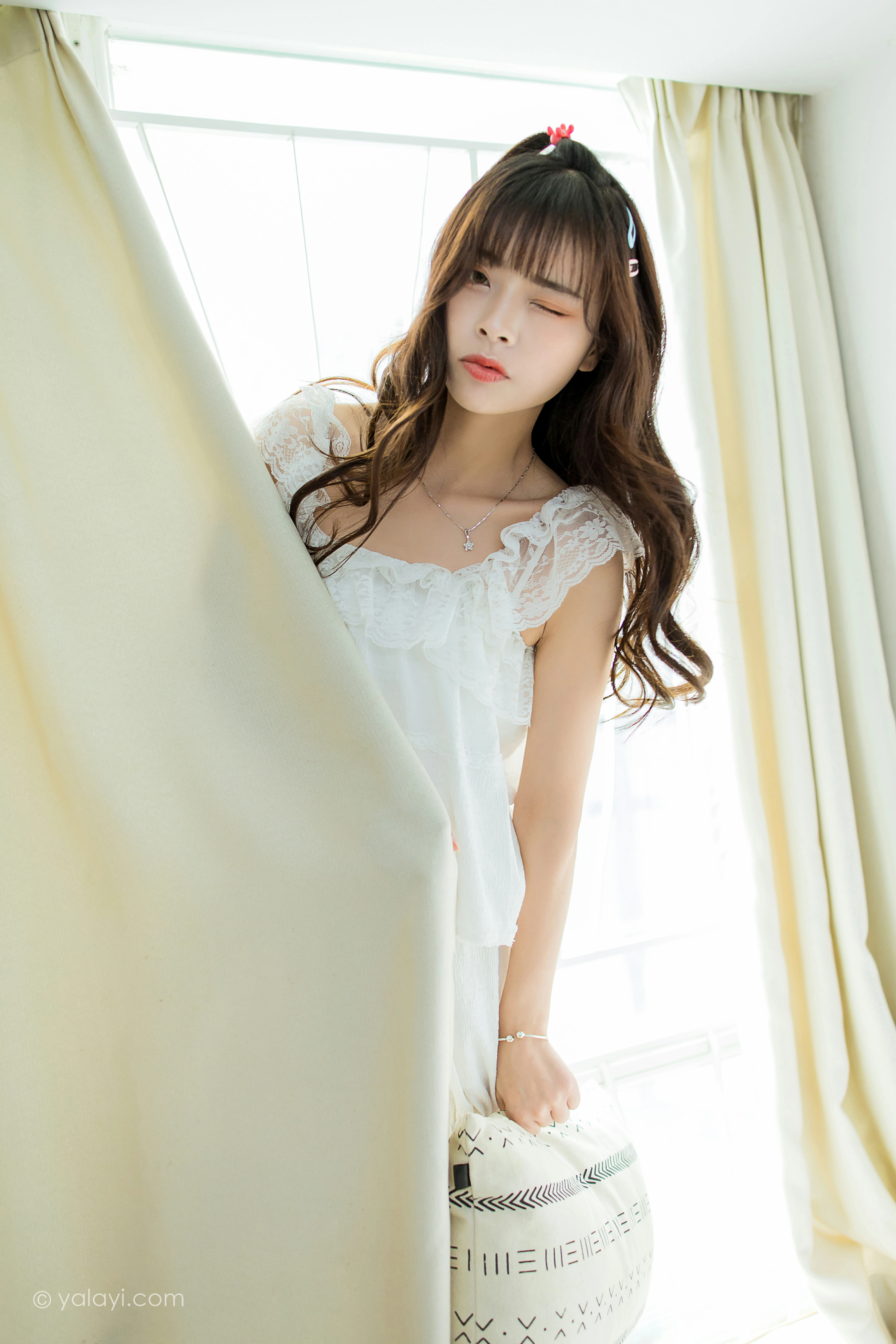 [YALAYI雅拉伊]NO.786 美好时光 程小蝶 白色蕾丝睡衣加短裤性感私房写真集第11张