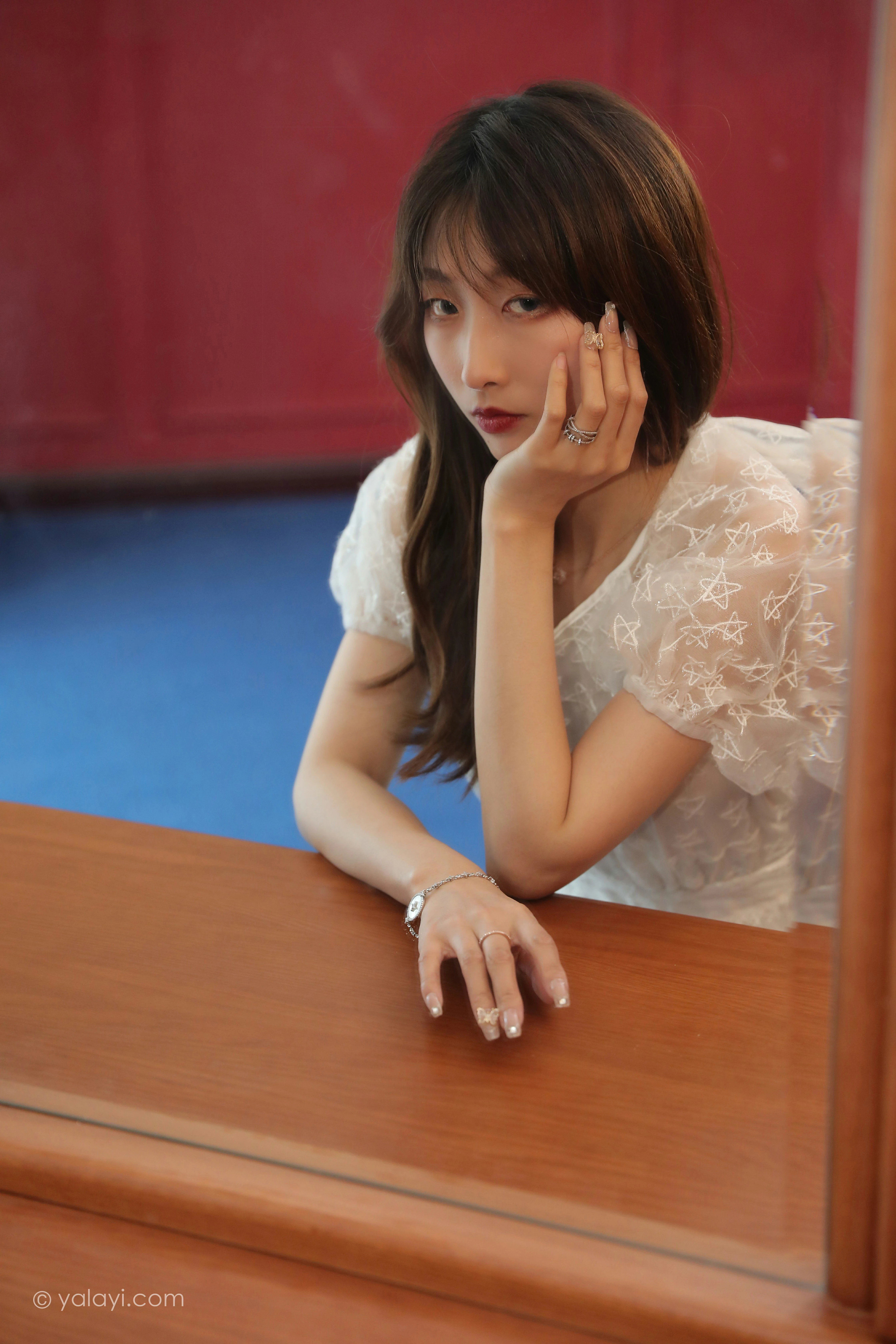[YALAYI雅拉伊]NO.797 看着你离开 佳佳 白色透视蕾丝连衣裙居家私房写真集第1张