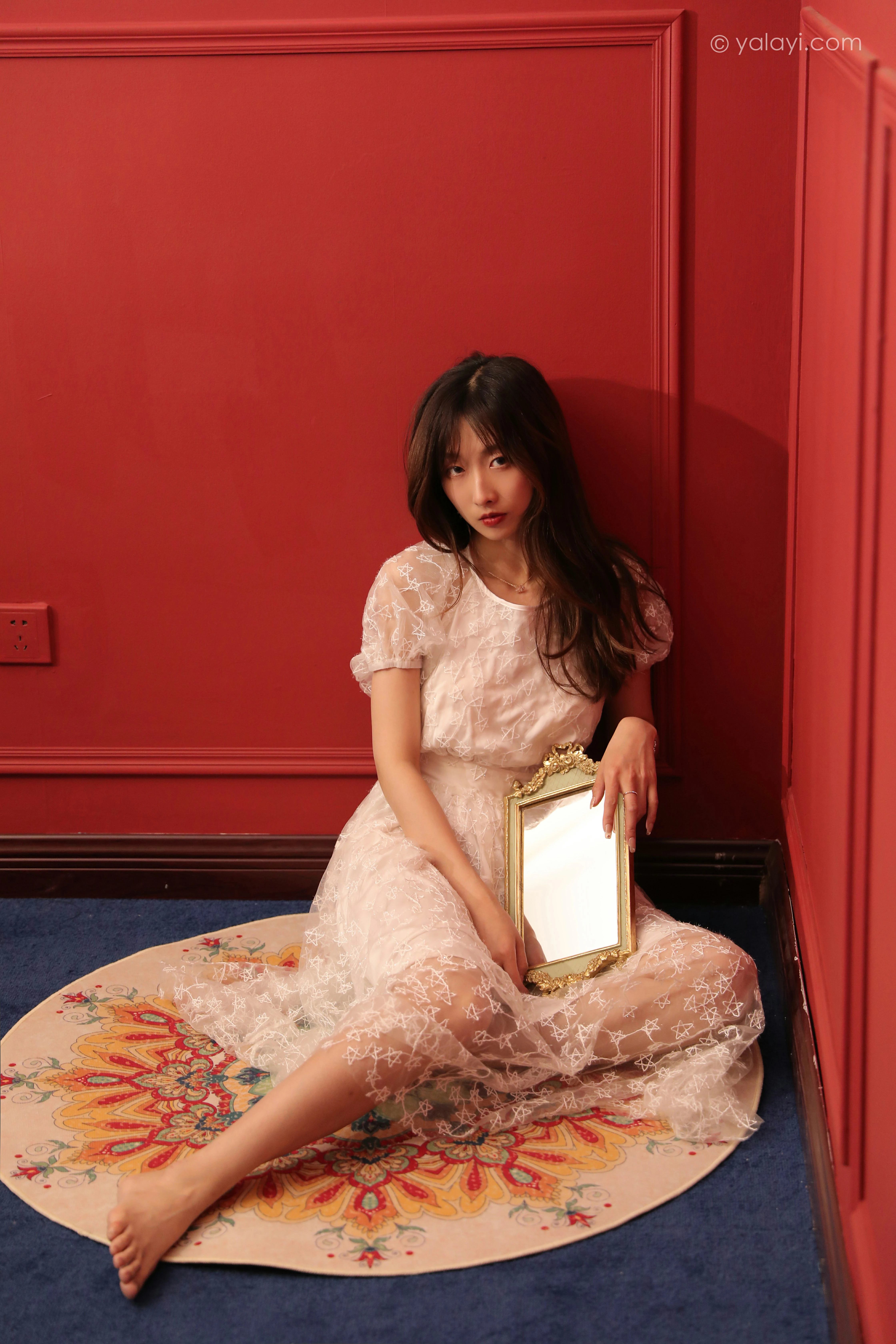 [YALAYI雅拉伊]NO.797 看着你离开 佳佳 白色透视蕾丝连衣裙居家私房写真集第11张