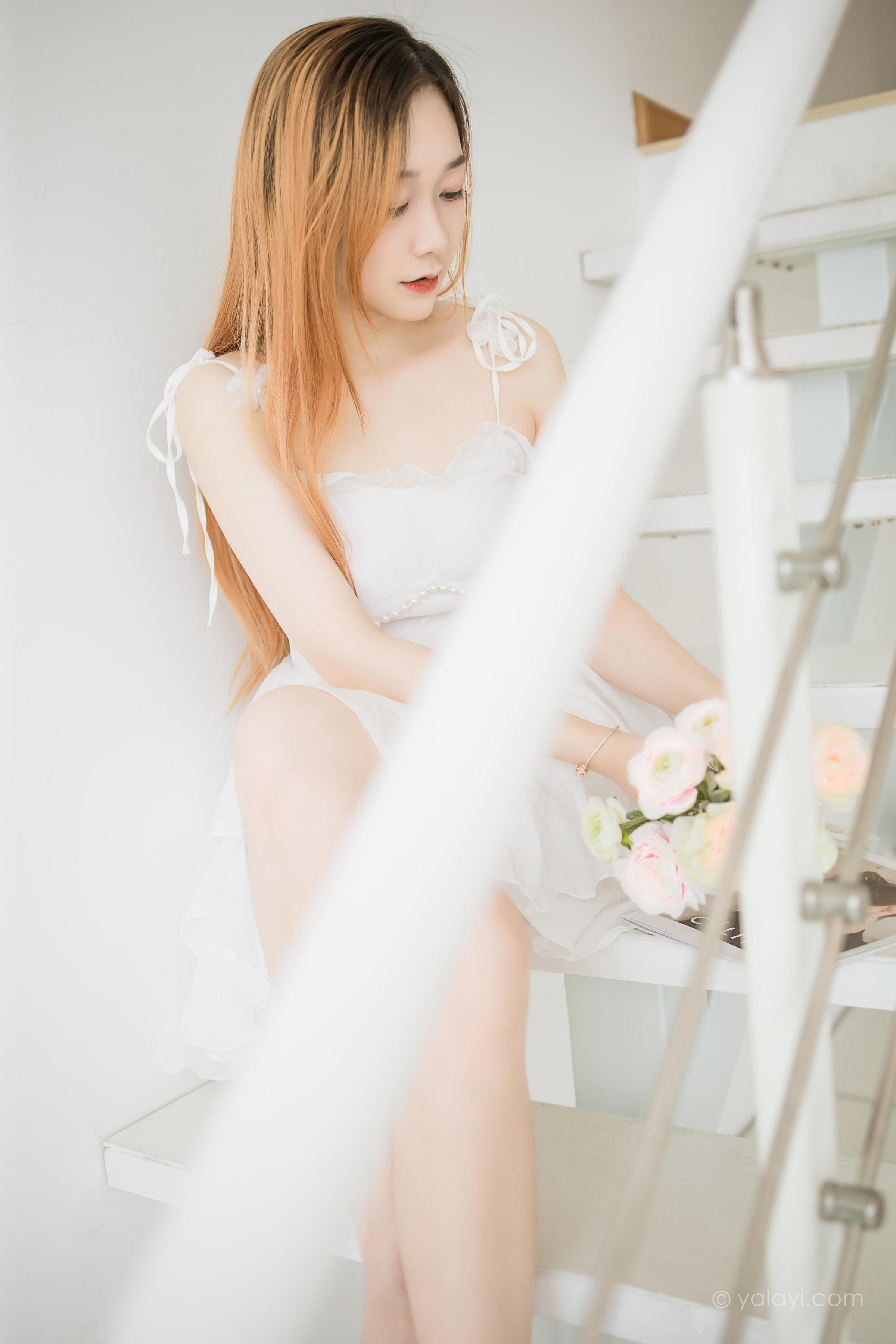 [YALAYI雅拉伊]2022.12.03 白衣丽人 夜夜 白色吊带透视连衣裙居家清纯写真集第6张