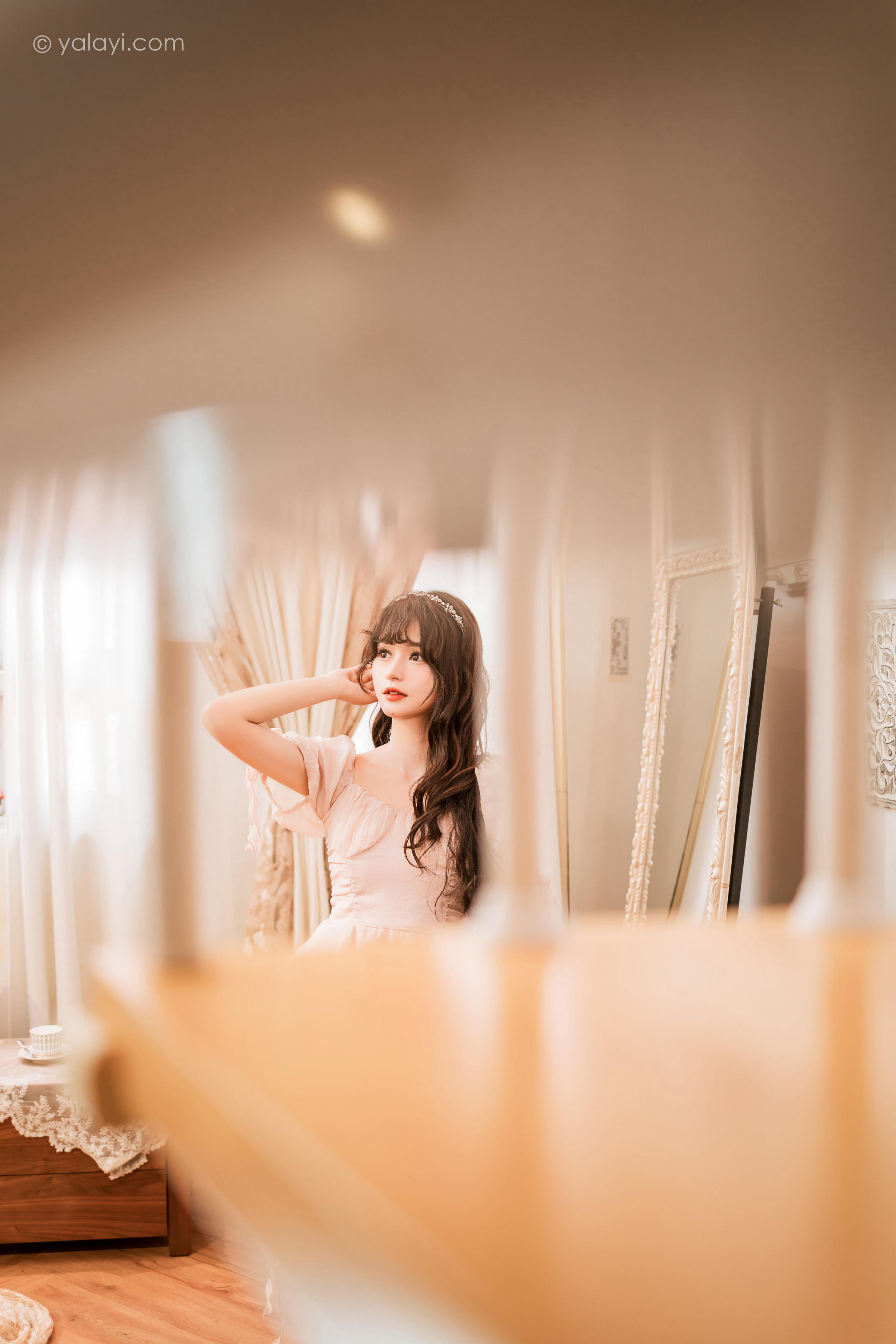 [YALAYI雅拉伊]2023.02.12 我的写真女友 小亭 粉色复古连衣裙居家清纯写真集第14张