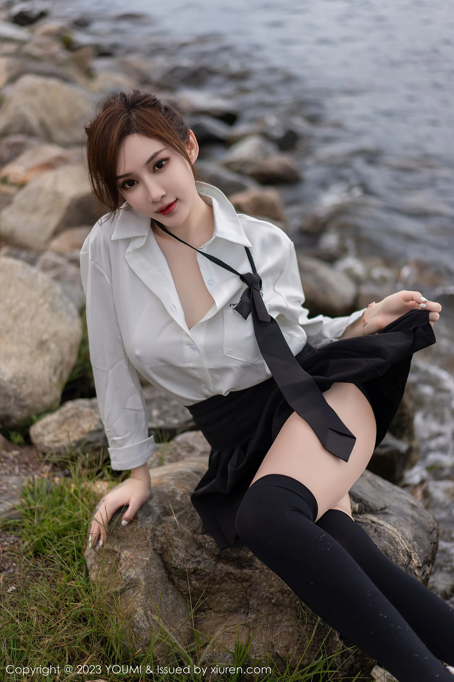 尤蜜荟 VOL.903 Carol周妍希 短裙美臀第2张