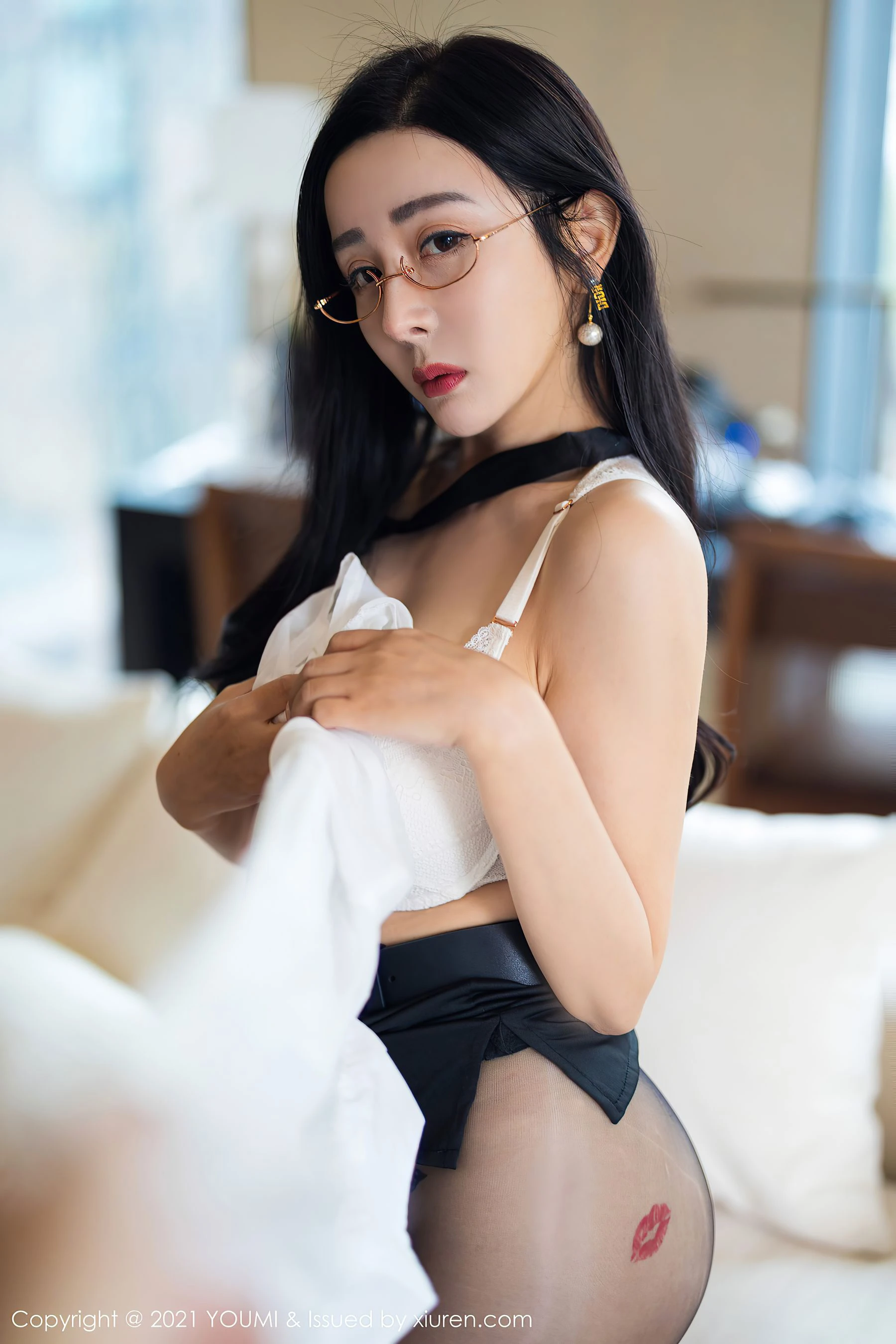 尤蜜荟YouMi Vol.723 允爾第7张