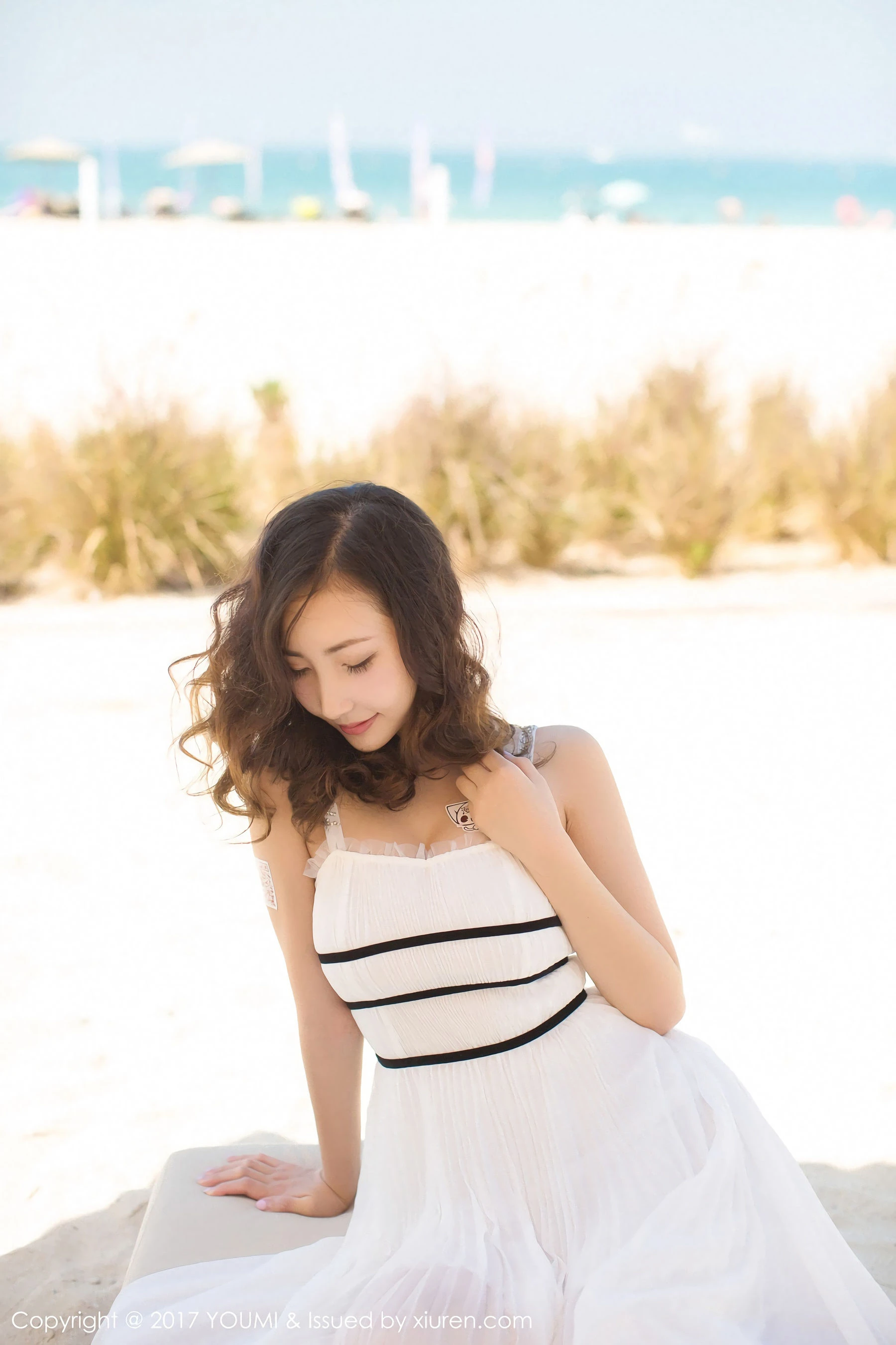  Yumi-尤美《迪拜旅拍 沙滩女神》 尤蜜荟YouMi Vol.078第14张