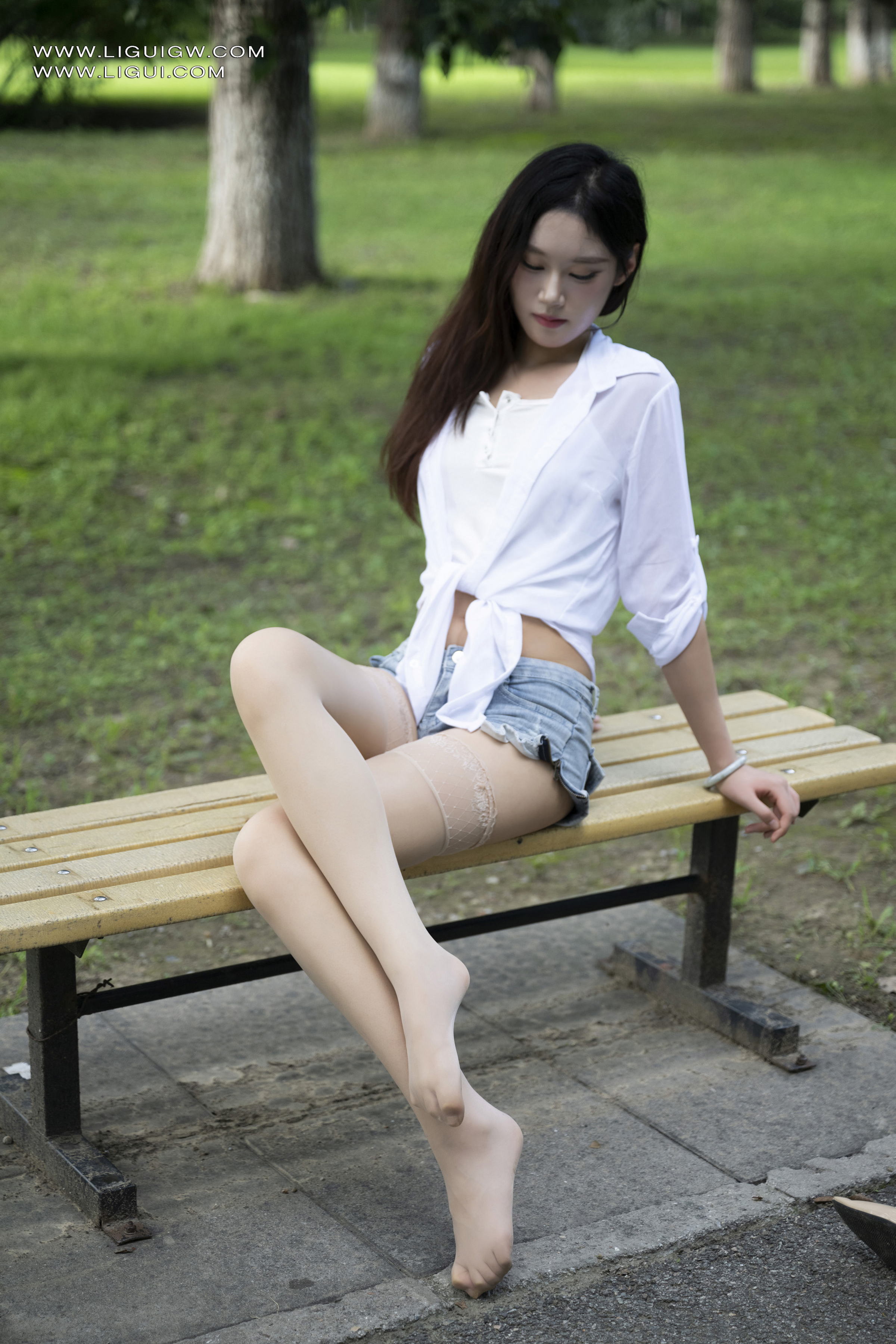 [Ligui丽柜] 2025.11.14 白纱透肤林中漫游 昆昆第4张