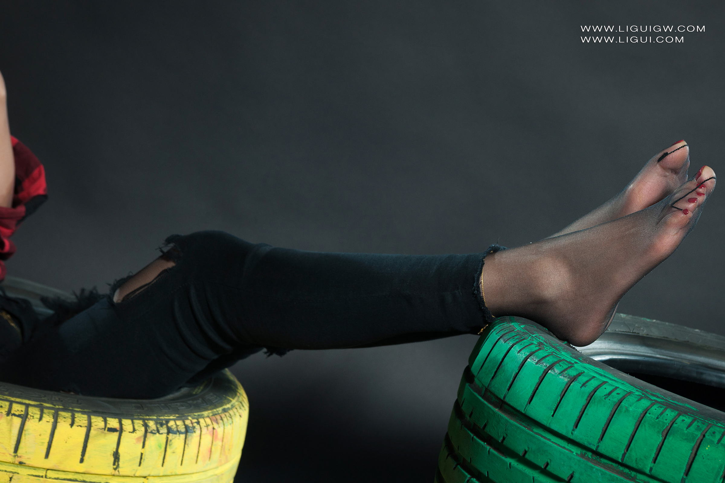 [Ligui丽柜] 2025.11.03《红与黑的激情碰撞》维拉 Weila第14张